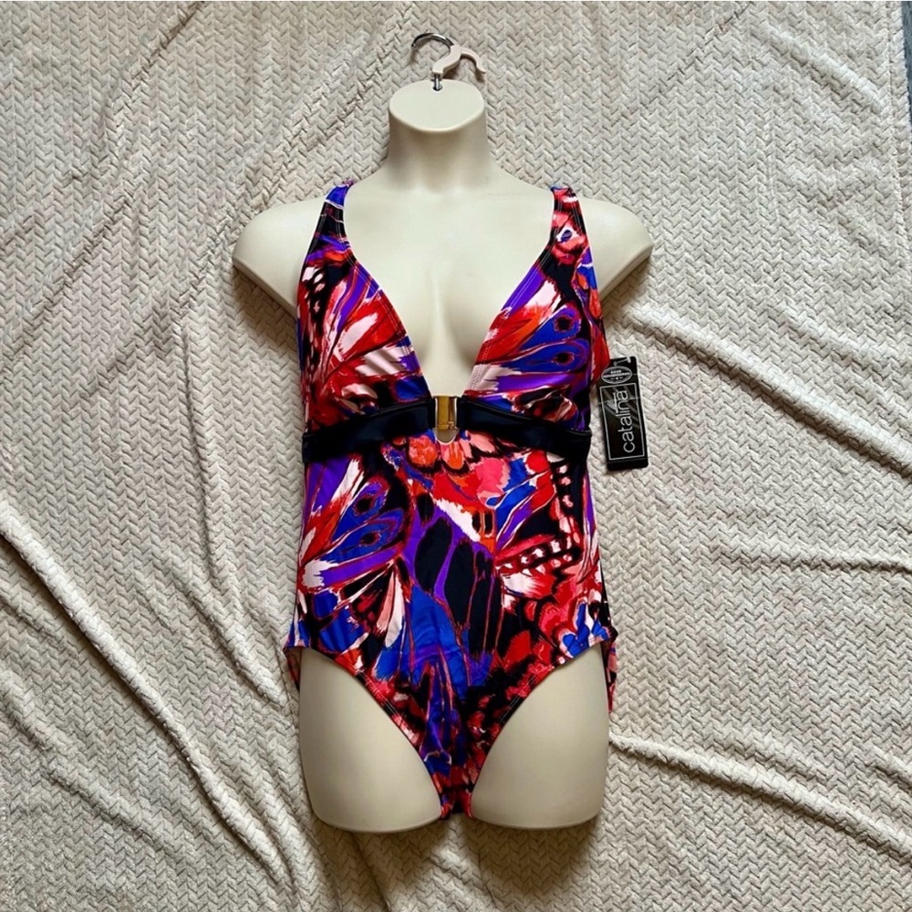 Catalina Vibrant Multicolor Women’s One Piece X-Back Tank Swimsuit, Royal Print
